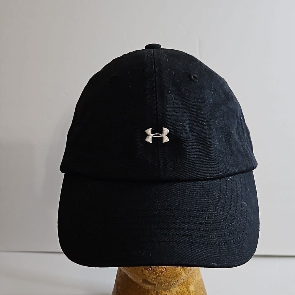 Under Armour  Cap Black Pre-owned